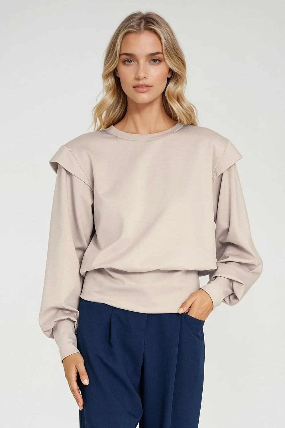 sweatshirt femme oversize col rond manches longues bouffantes poignets larges épaules structurées bas ceinturé coupe courte