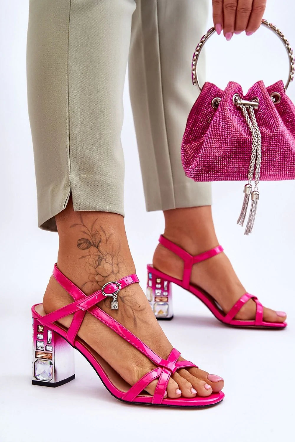 Sandales à talons Step in style en cuir écologique sandales à lanières talon aiguille pierres scintillantes sandales femmes soirées