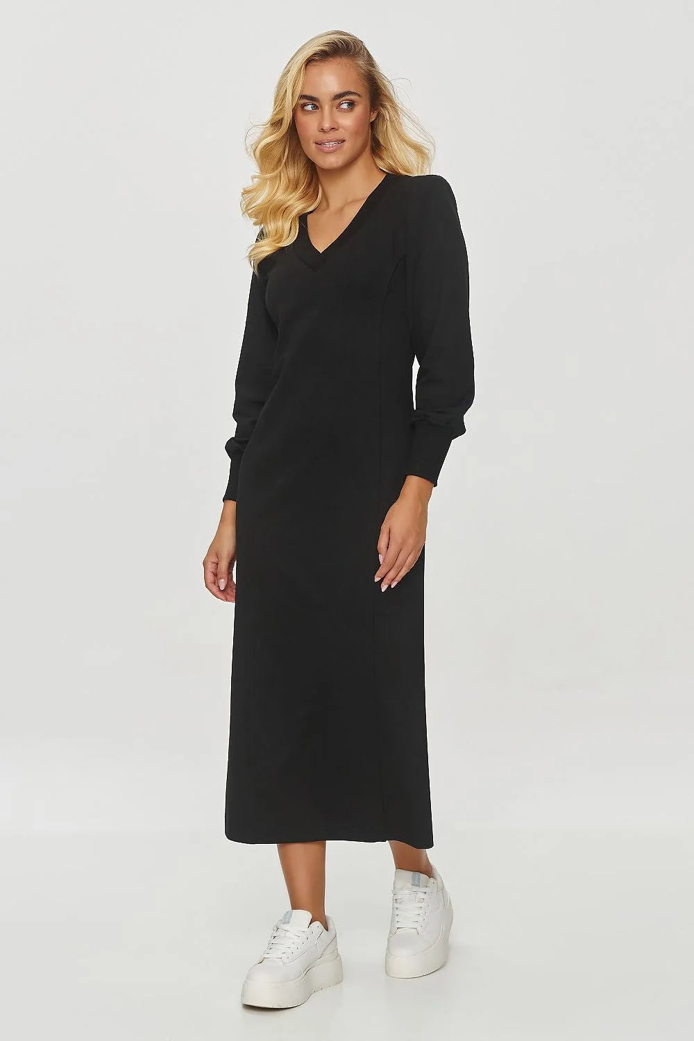 robe jour Makadamia élégante longue coupe droite ajustée jersey extensible manches raglan poignets côtelés encolure V noire fluide polyvalente confortable