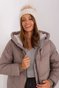 Bonnet d'hiver Rue Paris en laine acrylique beige pompon fourrure écossais style moderne femme