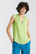 chemisier Nife viscose doux fluide léger soyeux vert citron vif coupe droite décontractée encolure V profonde ourlet arrondi longueur hanches