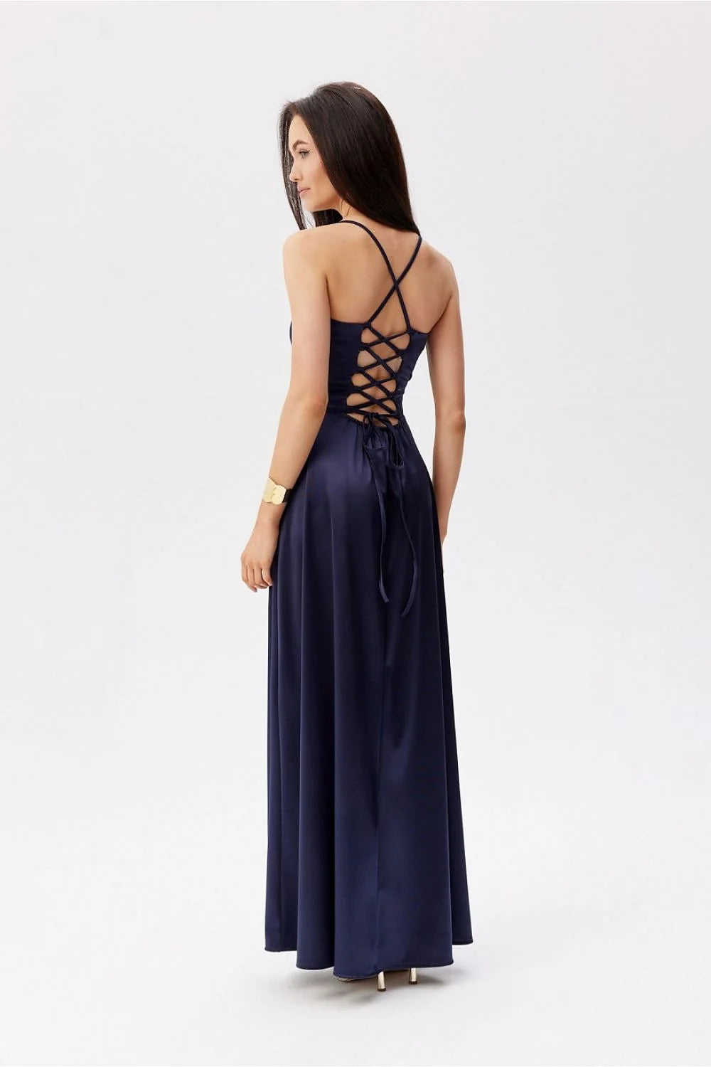 Robe de soirée élégante longue sans manches dos décoré satin bleu marine taille ajustable femme