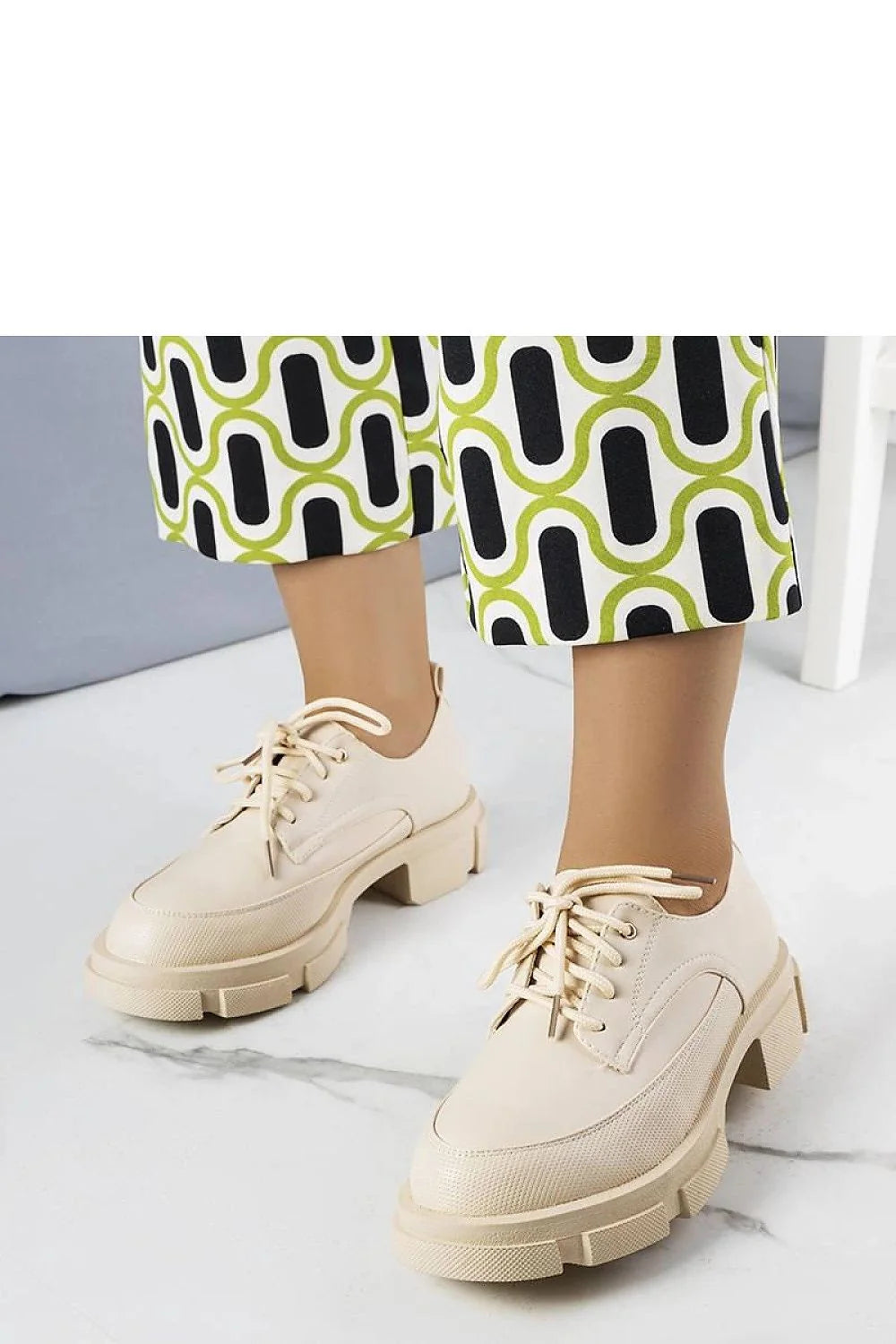 derby femme lacets cuir écologique beige crème chunky urbain semelle plateforme crantée talon bloc bas bout rond antidérapante