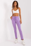 Pantalon survêtement Relevance pour femme en coton et élasthanne violet pastel, style athleisure, coupe fuselée, confort maximal, idéal pour la détente et les activités sportives