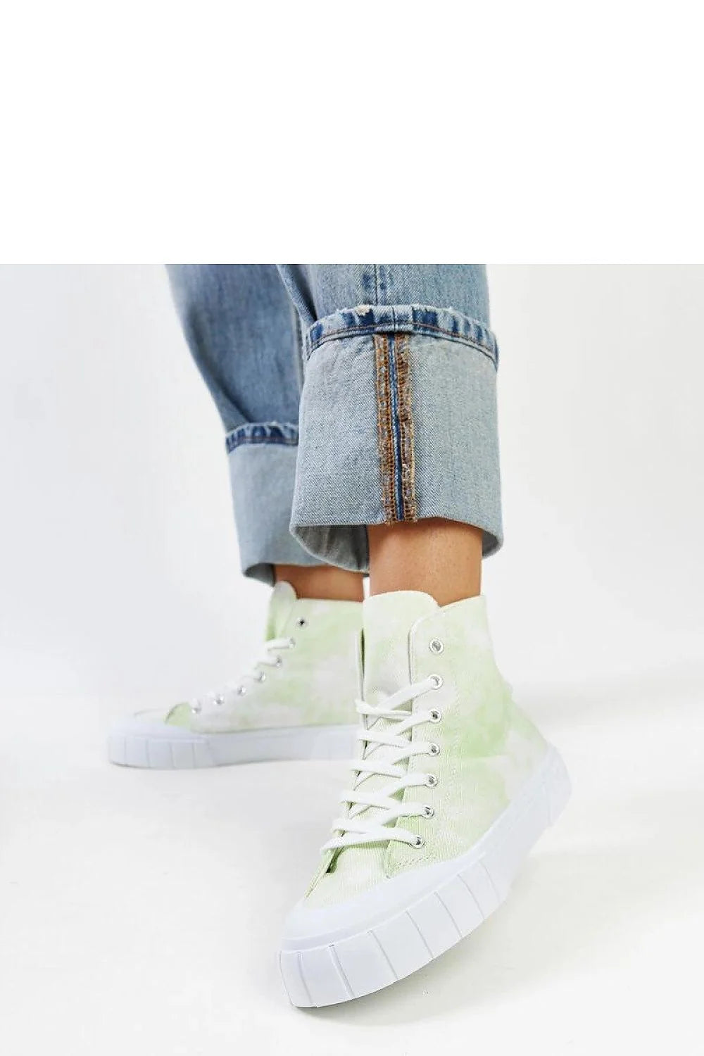 baskets montantes femmes moderne décontracté vert clair dégradé lacets blancs oeillets métalliques argentés semelle caoutchouc épaisse confortable respirante