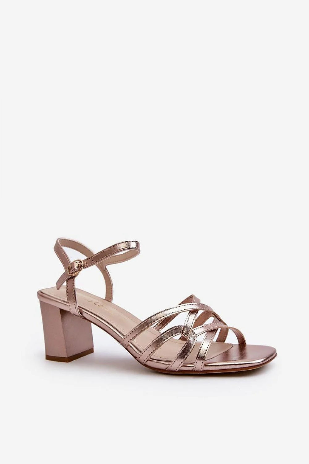 sandales talon bloc carré métallisé rose doré cuir synthétique semelle naturelle brides fines entrecroisées boucle métallique réglable maintien confortable chic