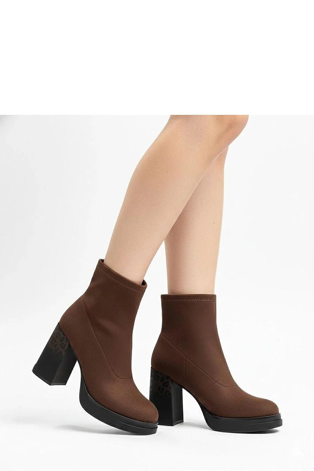 bottines femme chevilles stretch marron suédé écologique talon bloc haut plateforme noire bout arrondi coutures décoratives imprimé léopard