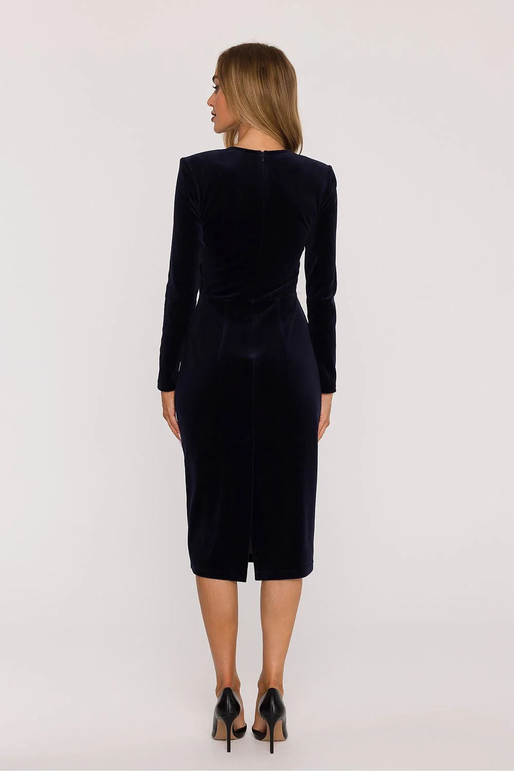 robe velours midi bleu marine soirée sensuelle classique élégante ajustée fourreau manches longues encolure cœur profond taille marquée
