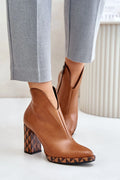 bottines femme cuir cognac lisse bout pointu cheville échancrée fermeture éclair latérale talon bloc haut plateau motif géométrique