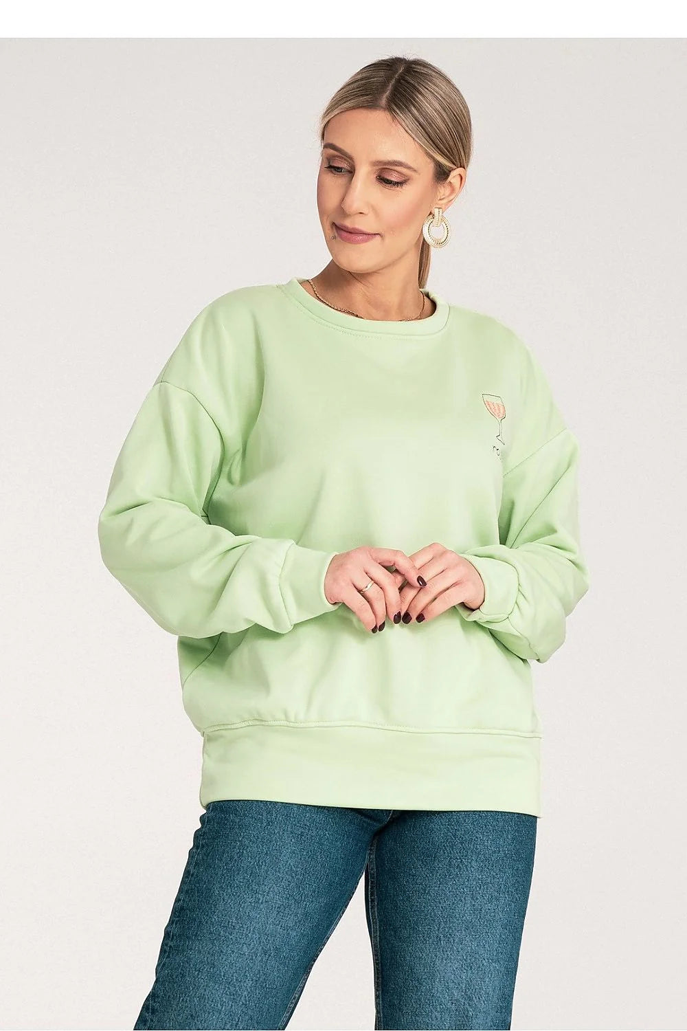 Sweatshirt pour femme, style casual, couleur vert pastel, broderie motif rosé, coton 80%, polyester 20%, coupe ample, manches longues, poignets côtelés, col rond, élastique taille, occasion quotidienne, accessoirisation, look moderne