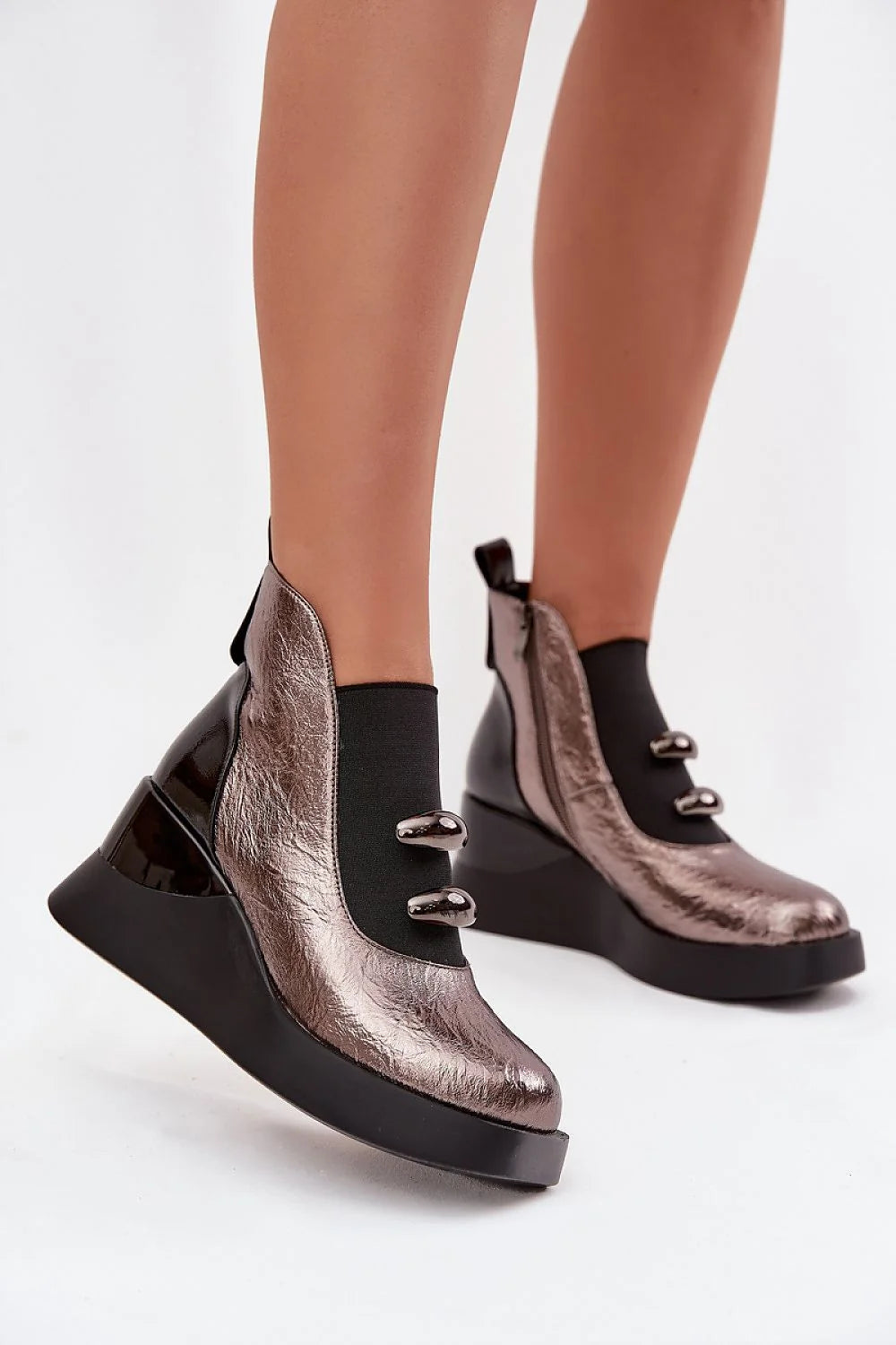 bottines femme cuir écologique métallisé bronze rosé effet froissé compensées plateforme talon incurvé semelle épaisse élastique zippée doublure chaude décoratives