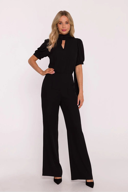 combinaison pantalon femme noire col montant fente poitrine manches ballon poignet plissé taille haute jambes larges fluides soirée bureau élégante