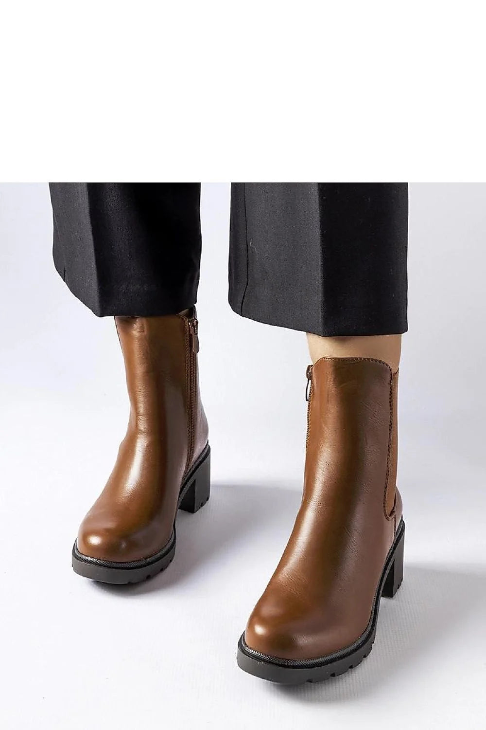 Bottes élégantes femme urban modernes hauteur cheville cuir écologique talon épais confortable style intemporel polyvalent