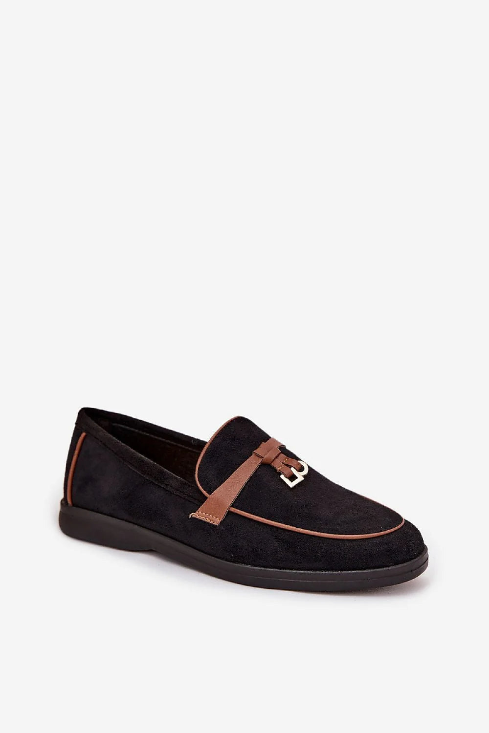 mocassins femme suédine écologique noir passepoil bride cuir marron boucle dorée bout arrondi semelle plate caoutchouc antidérapante surpiqûres