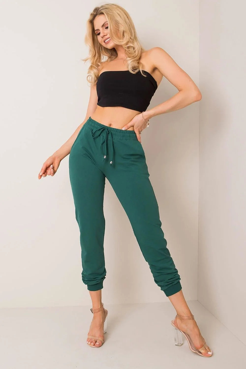 pantalon jogger femme slim beige camel molleton doux respirant taille mihaute elastique cordon coulissant poignets bordscotes poches metalliques
