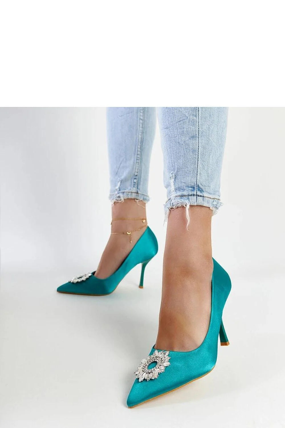 Escarpins talons hauts Solea bleu turquoise satin fleurs cristaux pointu soirée femme élégance occasion spéciale mode