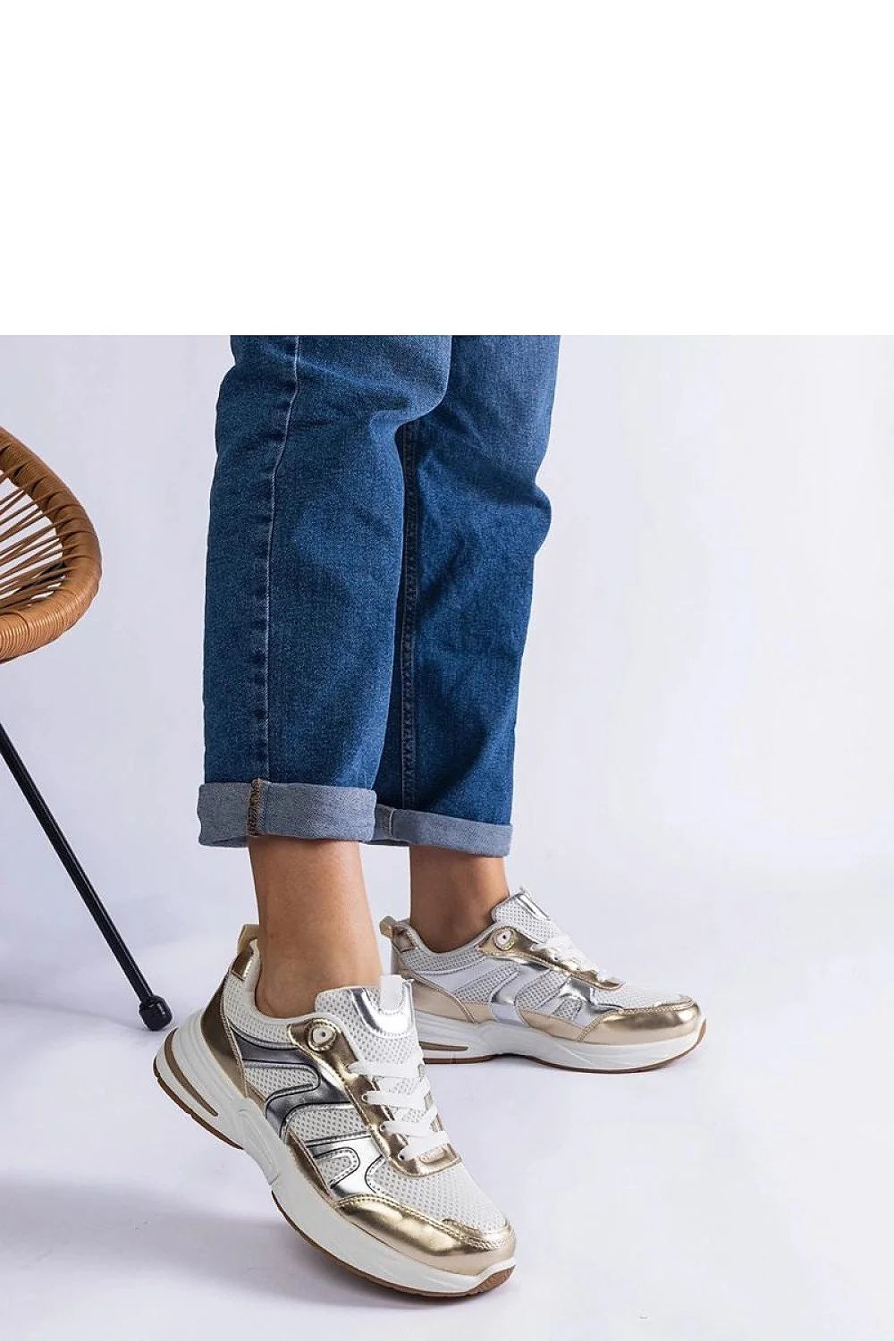 Baskets sport élégantes pour femmes tissu maille blanc doré argenté fermeture lacets amorti confortable occasion quotidienne