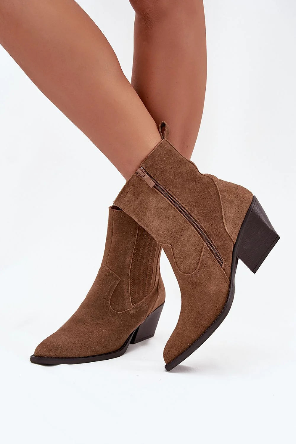 bottines cowboy femme daim naturel suédé bout pointu doublure fourrure fermeture éclair talon bloc confortable stabilité