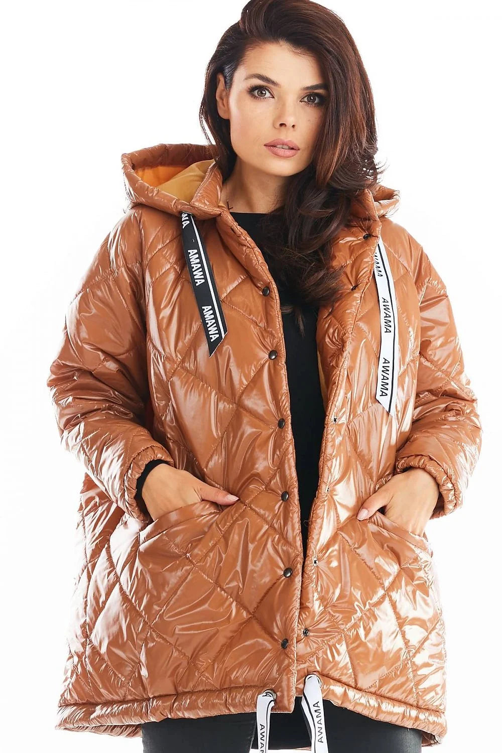 Veste matelassée oversize polyester moderne élégante avec capuche féminine parfaite hiver noir tendance