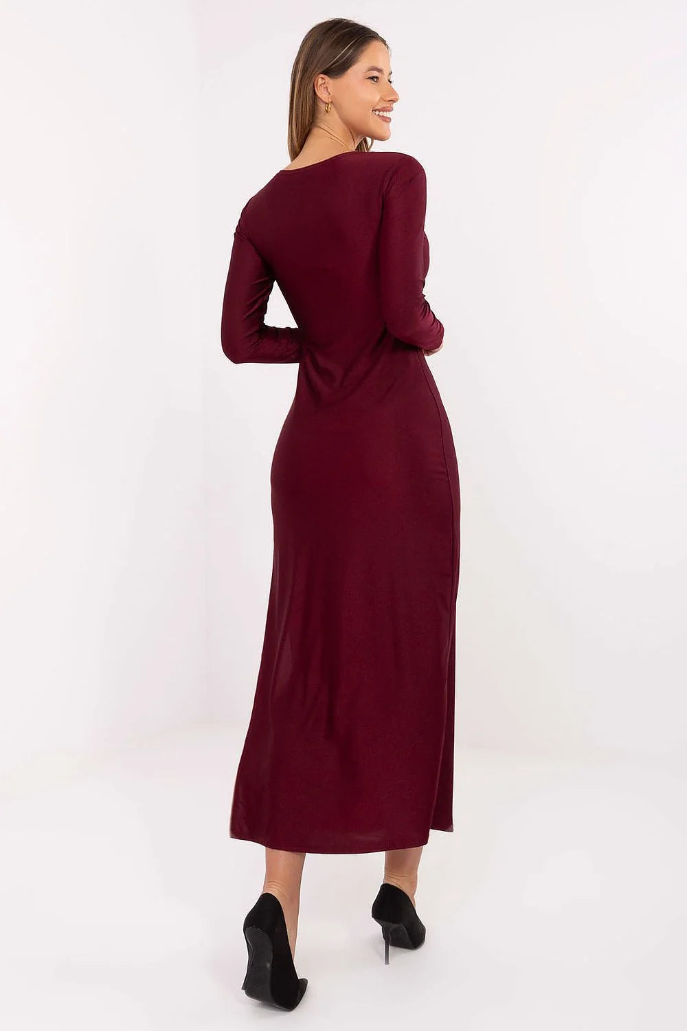 robe bordeaux femme crayon midi moulante viscose lisse fente latérale cuisse profonde décolleté coeur broche dorée rembourrés