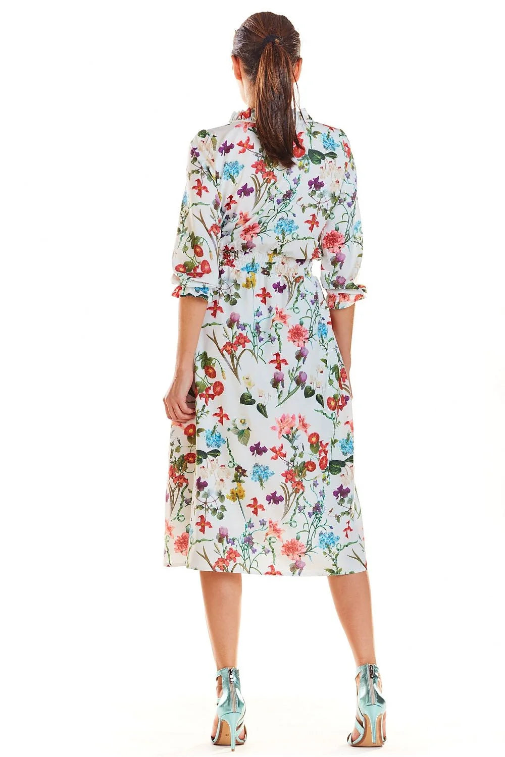 robe midi femme imprimé floral multicolore fond blanc boheme chic col volants taille smockée manches trois quarts jupe fluide chiffon