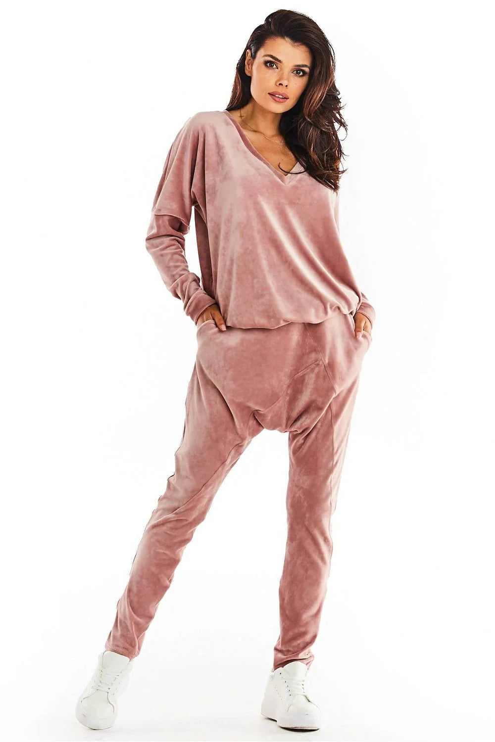 Sweatshirt femme soft touch coupe droite ample élégant fabrication Pologne style moderne confortable intemporel