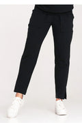 Pantalon survêtement femme coton elastane taille élastique poches design moderne coupe droite fente bas baskets noire sportswear occasion multiple