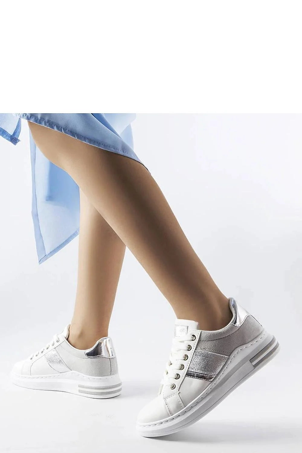 baskets Solea femme blanches basses cuir lisse inserts argentés lacets blancs œillets métalliques semelle plateforme caoutchouc confortable durable