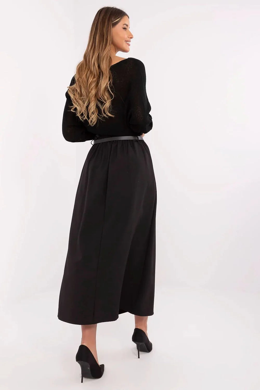 Ensemble élégant pour femme noir pull ample jupe longue évasée ceintures dorées occasion spéciale