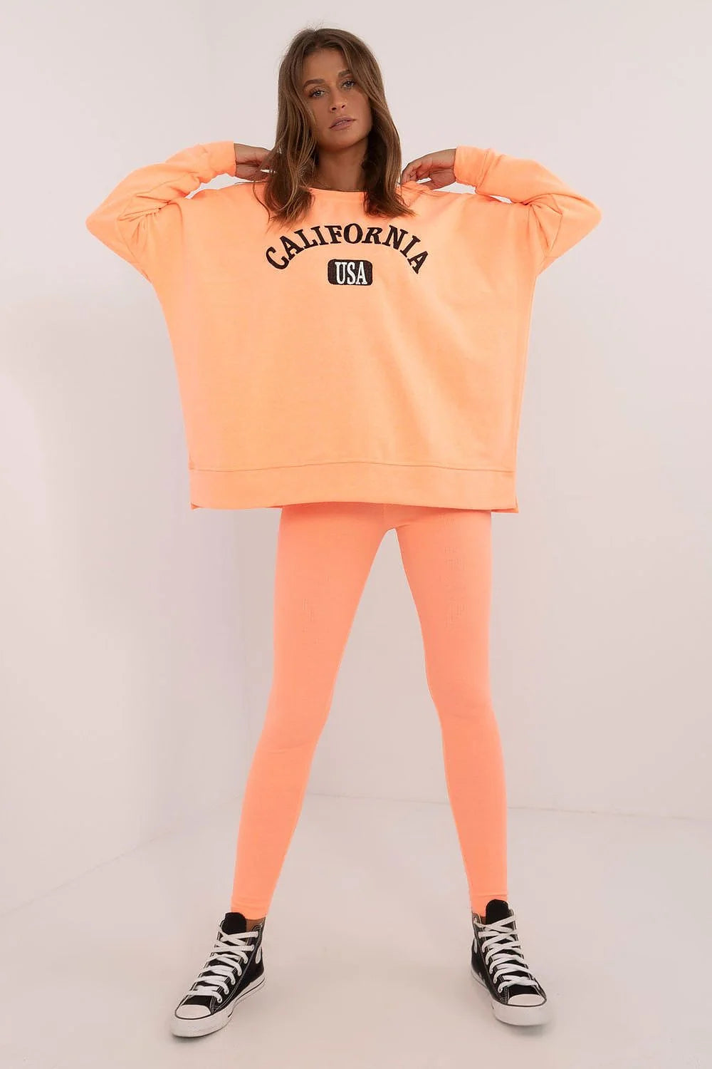 Ensemble casual femme sweatshirt oversize legging coton couleur pastel occasions quotidiennes confort style moderne tendance mode été 2023