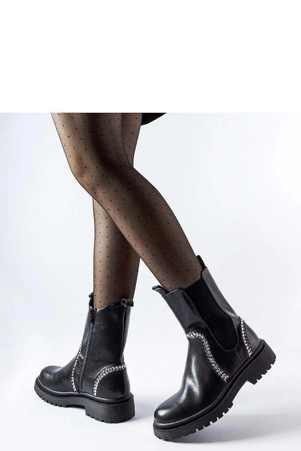 Bottes pour femmes en cuir noir élégantes modernes coupe mi-haute fermeture éclair latérale chaînes décoratives argentées semelle épaisse crantée style urbain chic