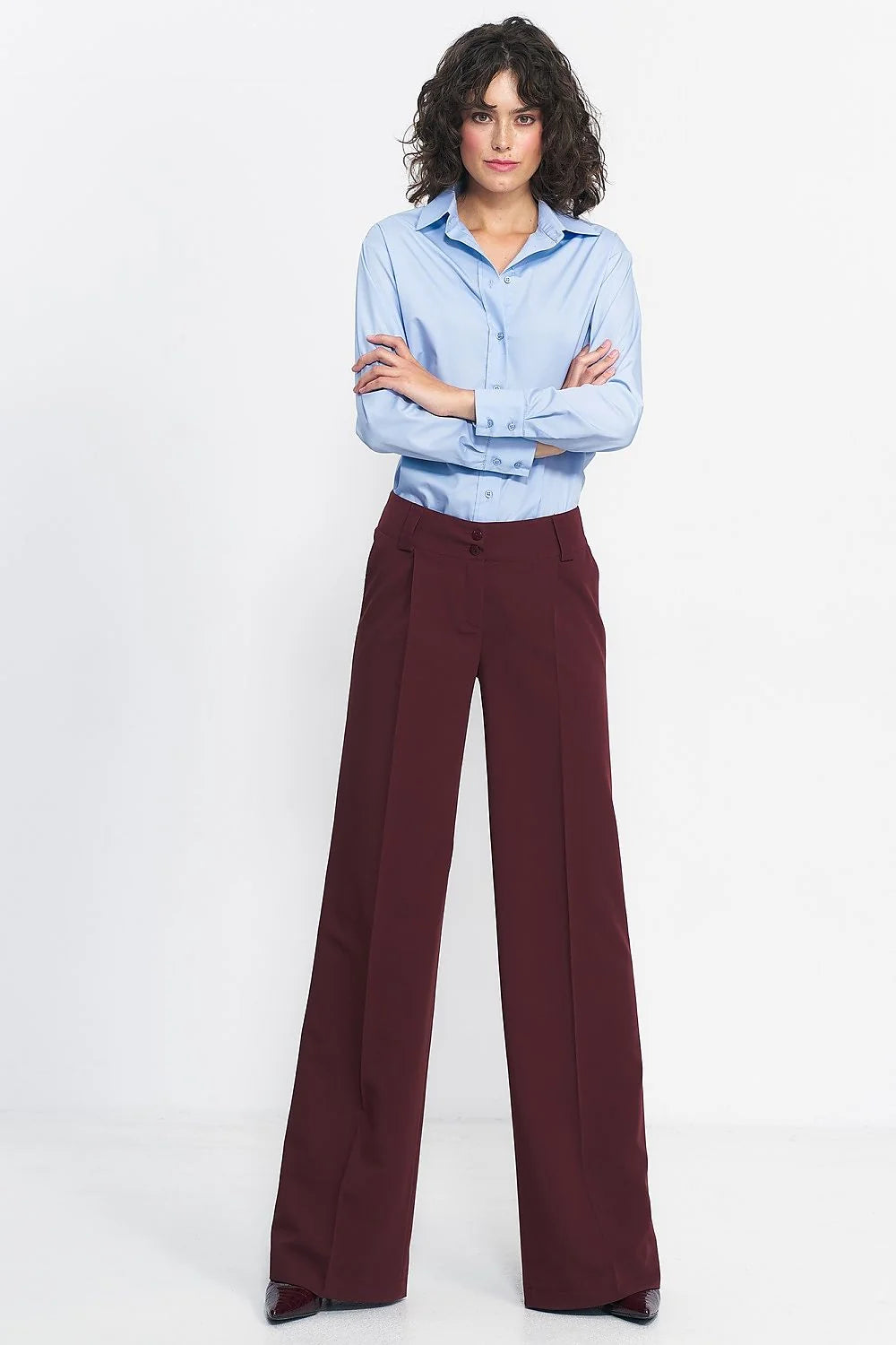 Pantalon long Nife élégant coupe large jambes évasées couleur bordeaux matière douce taille haute femme