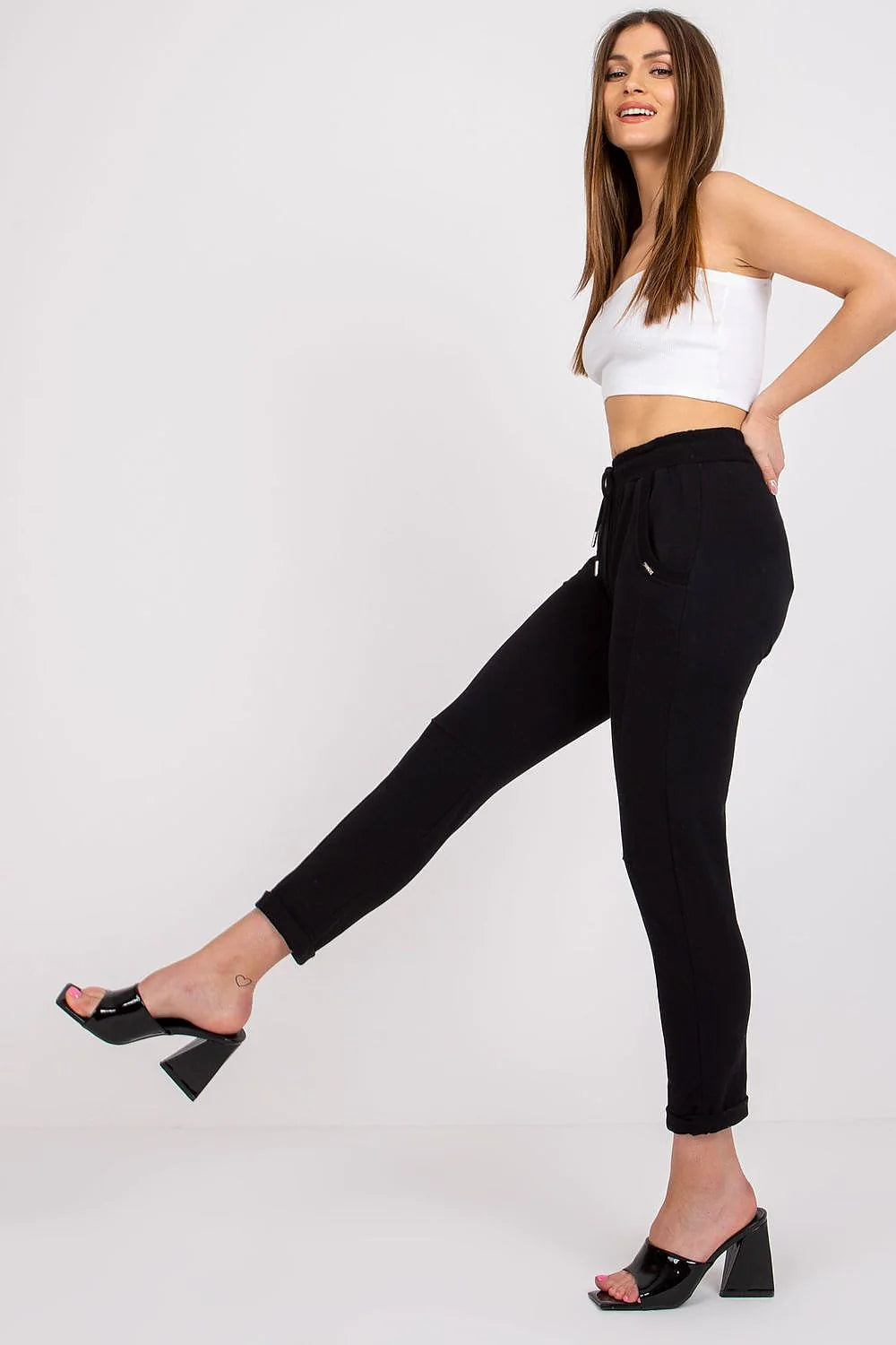 Pantalon survêtement Relevance hauteur taille élastique poches latérales coton élasthanne slim fit style casual femme