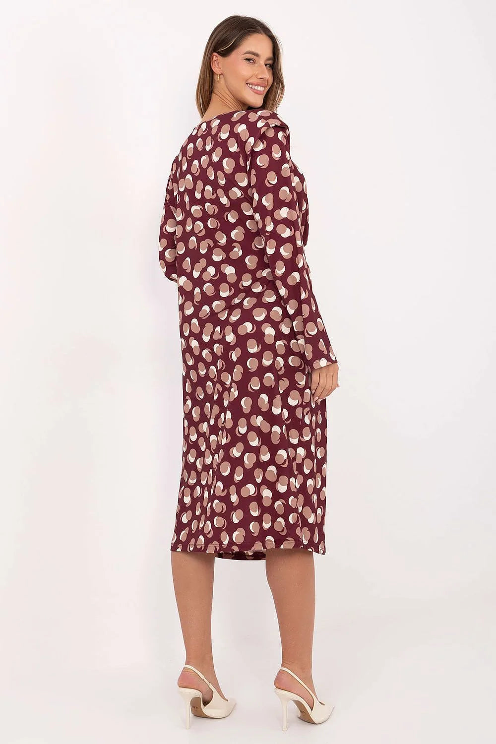 robe midi bordeaux col rond manches longues satiné fluide viscose polyester imprimé pois crème taille froncée drapé épaulettes cintrée