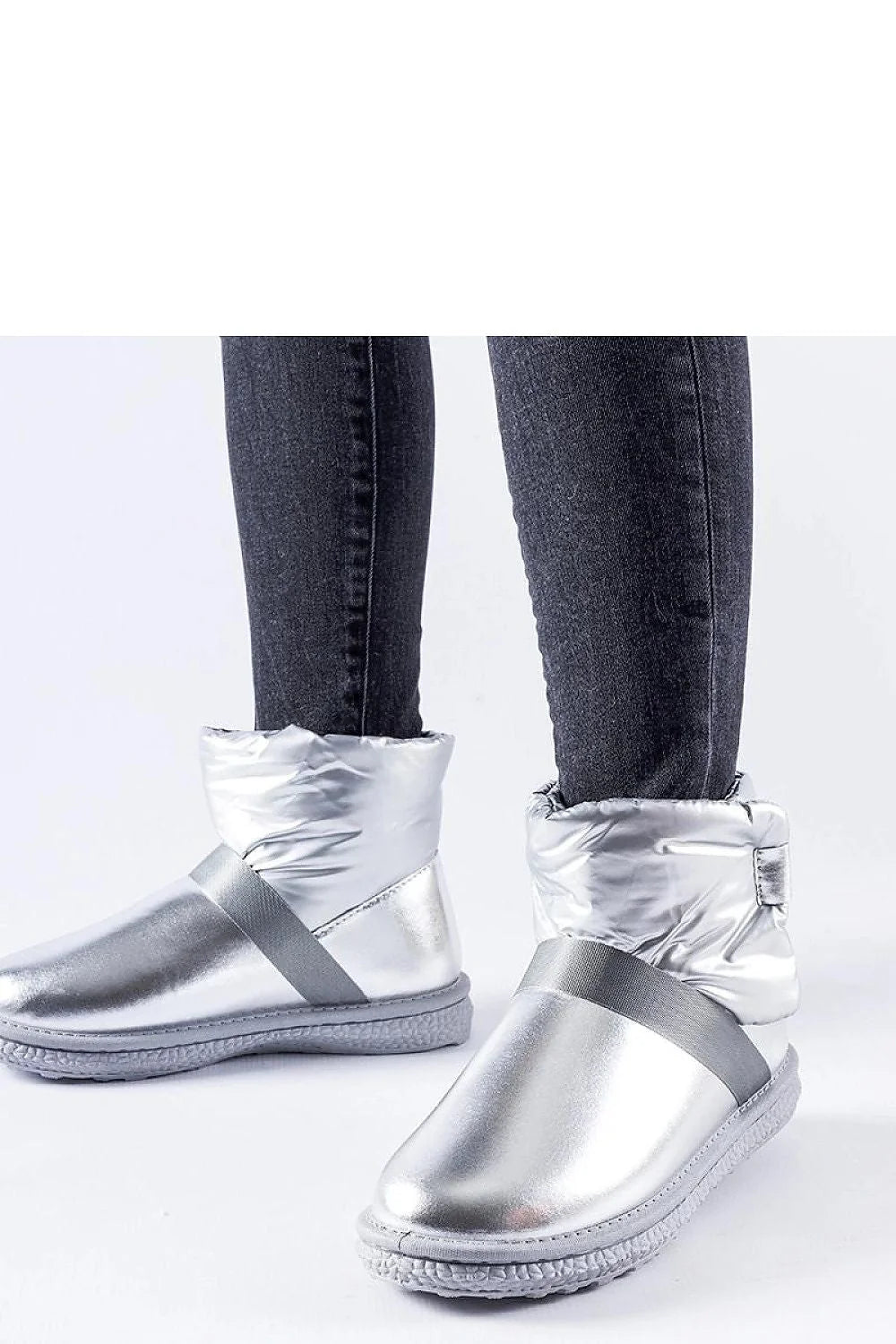 Bottes de neige pour femmes design moderne futuriste finition métallique argentée haute qualité confortables