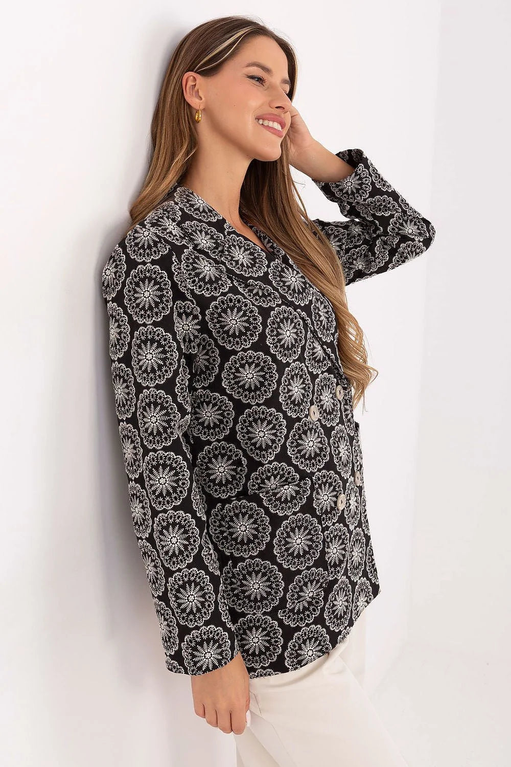 Veste femme élégante en coton motif floral noir et blanc manches longues coupe ajustée occasion formelle