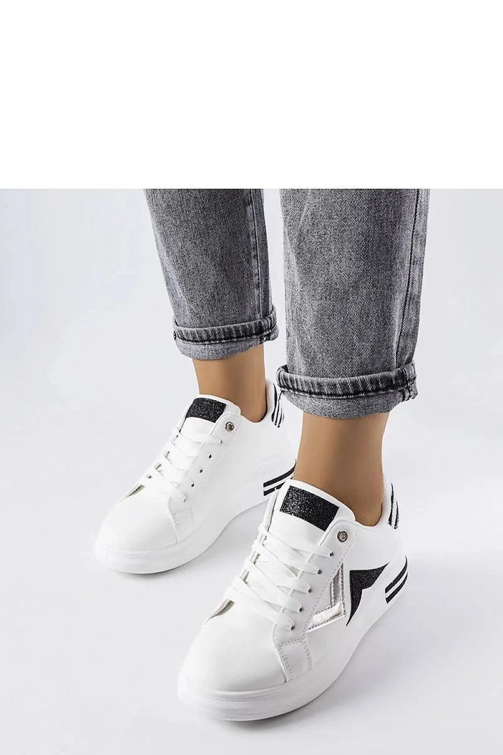 baskets Monty blanches noires plateforme basses femme urbaines sportives confortables semelle épaisse amorti adhérence lacets maintien argentés scintillantes synthétique durable