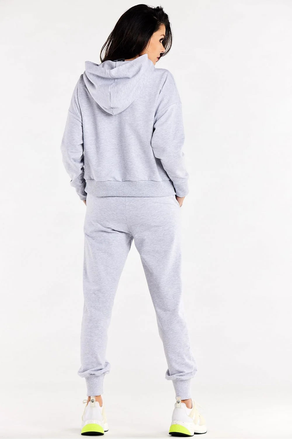 Combinaison athlétique femme Infinite You hoodie sweat joggers coton élasthanne gris clair coupe ample style décontracté modern
