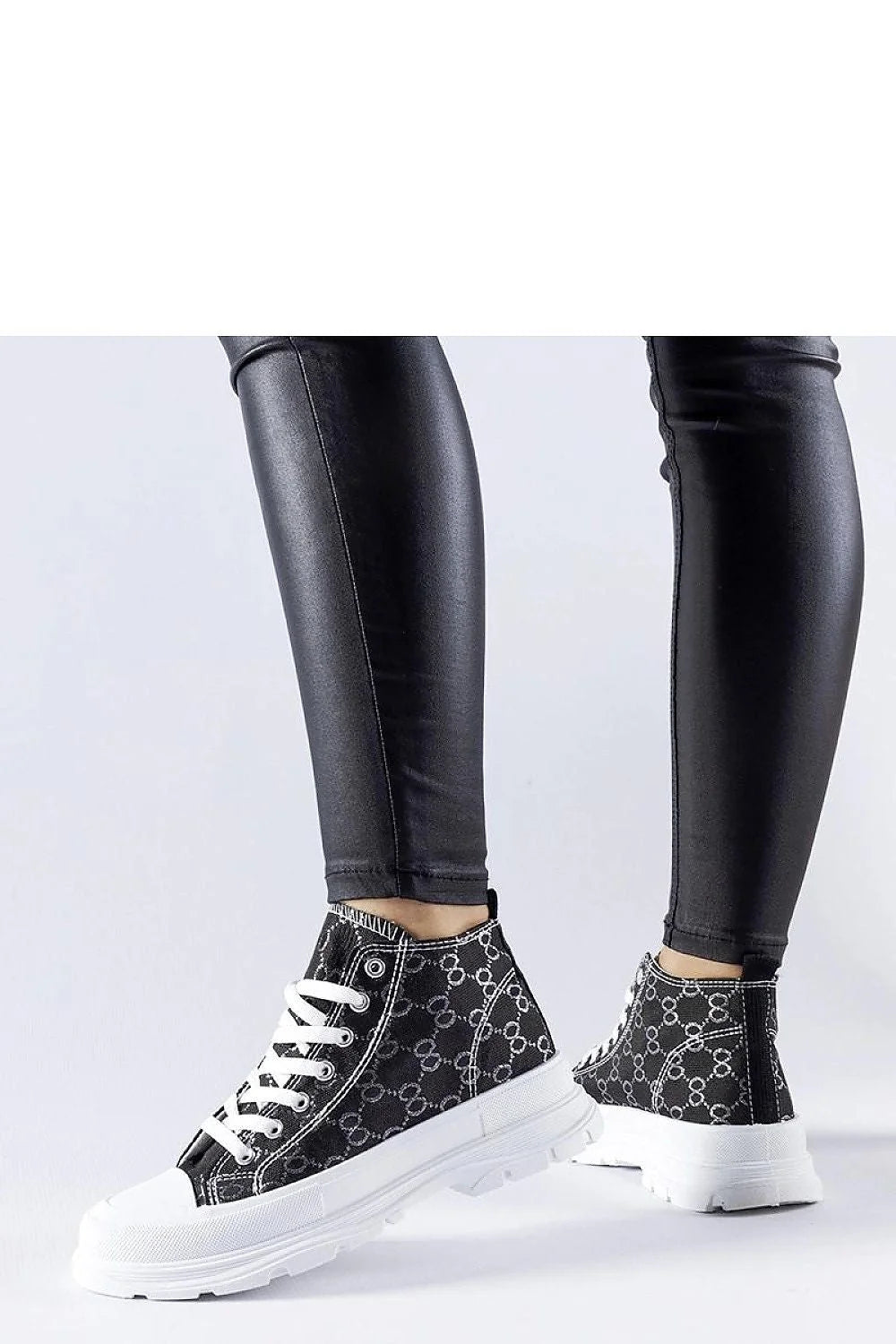 Baskets montantes Solea femme tissu noir motif blanc semelle caoutchouc lacets blancs style casual tendance