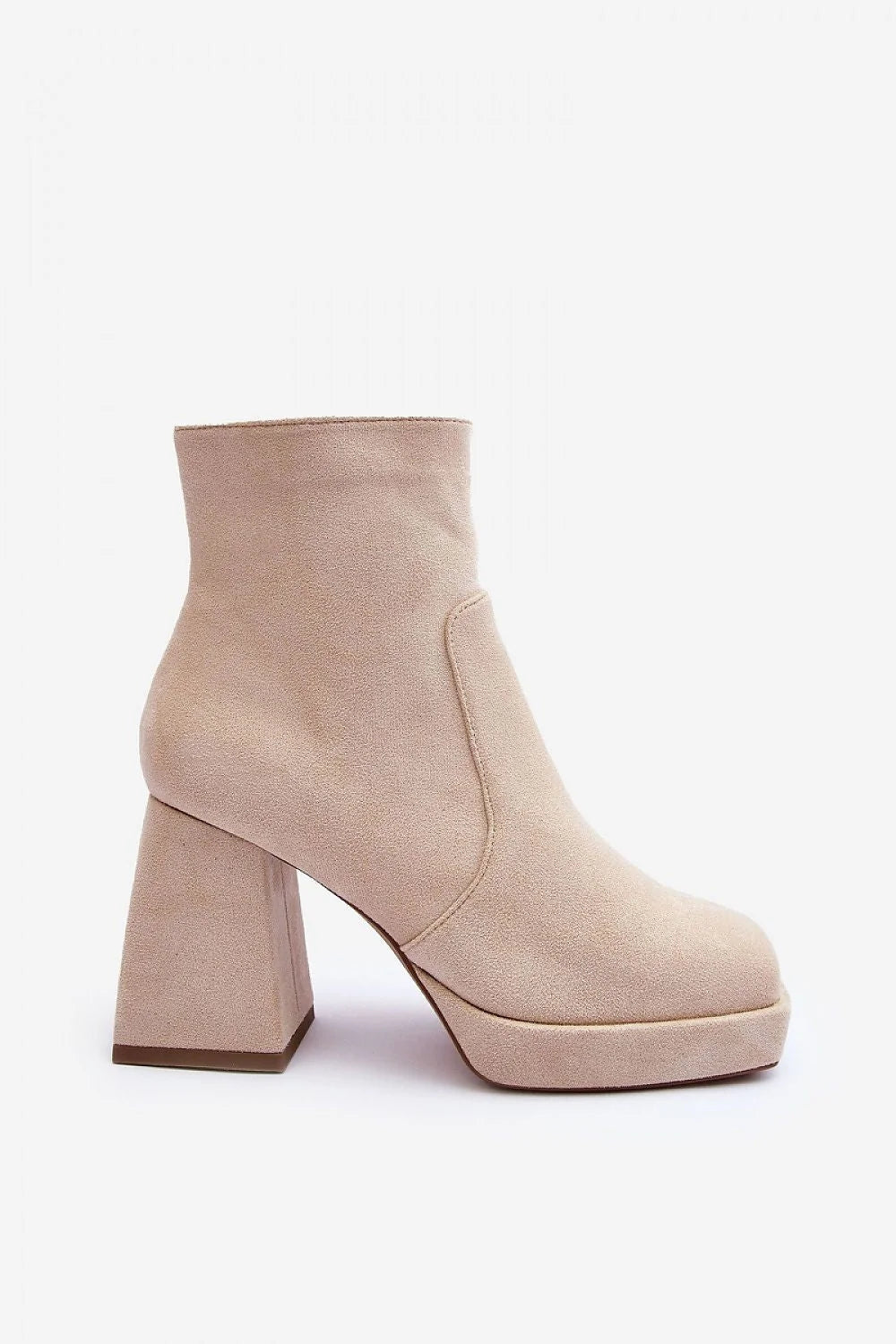 Bottes à talons épaiss Carré en suède écologique beige sand femme élégance mode occasion spéciale style moderne confortable