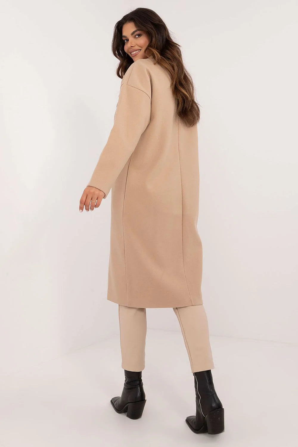 Manteau Och Bella longue pour femme design minimaliste élégant couleur beige clair laine doublure fermeture boutonnée épaules tombantes manches longues coupe droite automne-hiver
