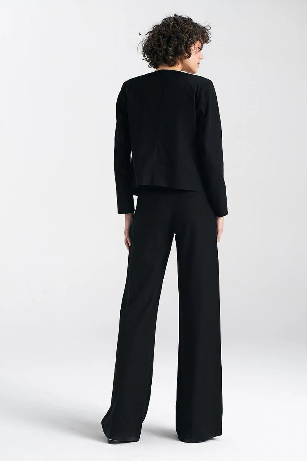 Blazer femme élégant noir profond viscose lin coton coupe carrée taille régulière occasion professionnelle