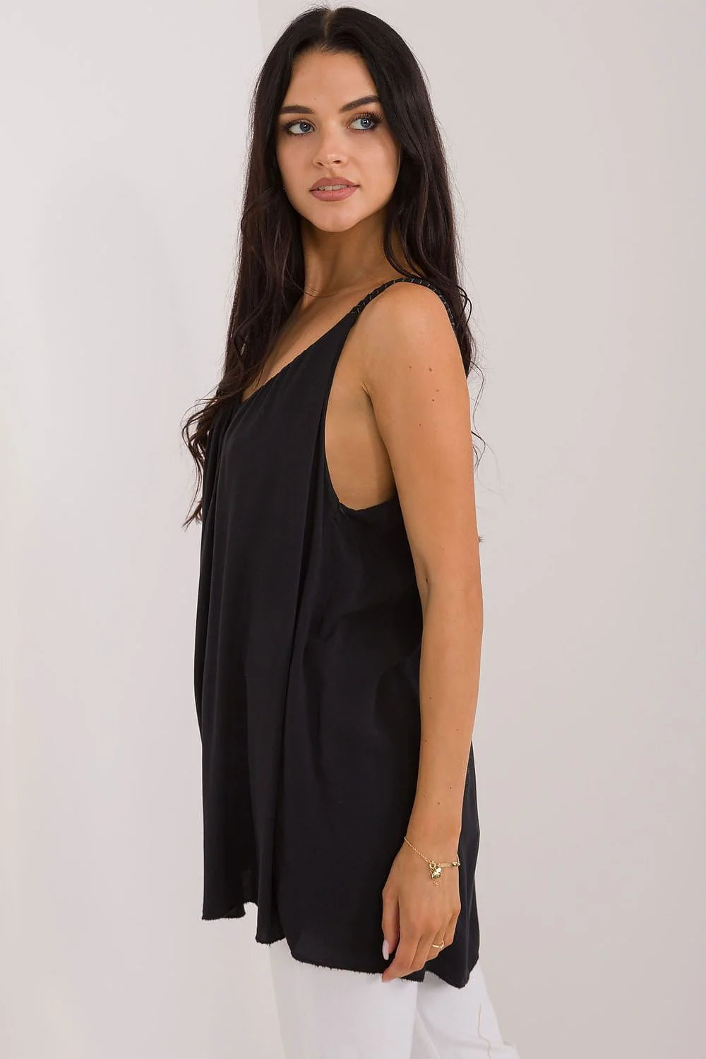 débardeur femme large fluide sans manches encolure ronde viscose respirante été drapé léger doublure discrète finition épurée tunique casual chic