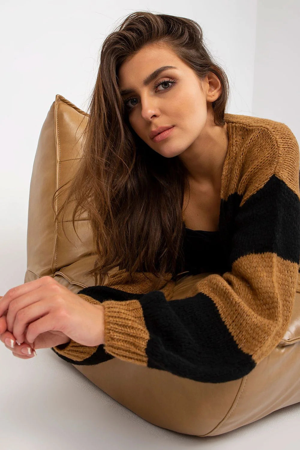 Cardigan rayures colorées manches longues coupe ample col v maille épaisse confort thermique style moderne femme