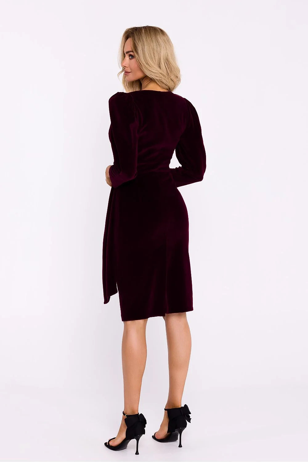 Robe de soirée élégante en velours bordeaux manches longues décolleté V ceinture ajustable pour femmes