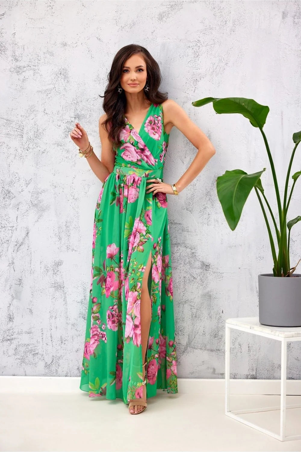 Robe longue élégante sans manches en mousseline floral bleu violet rose femme été garden party
