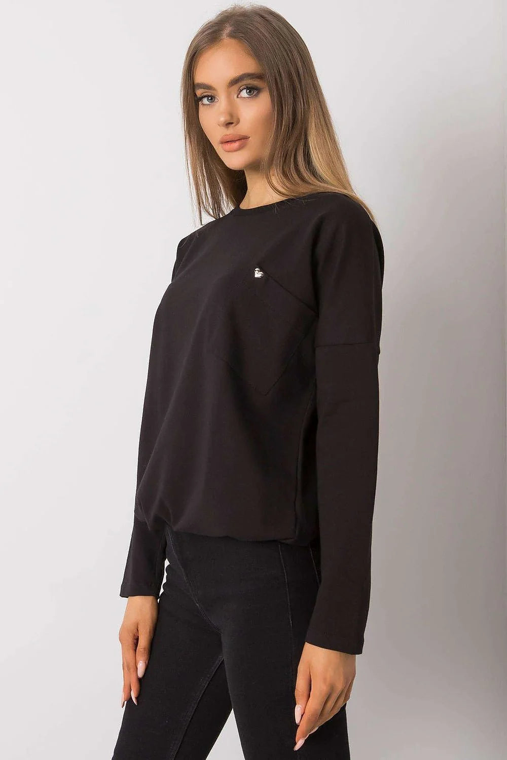 T-shirt femme coton noir manches longues décontracté chic élégant avec motif cœur poitrine