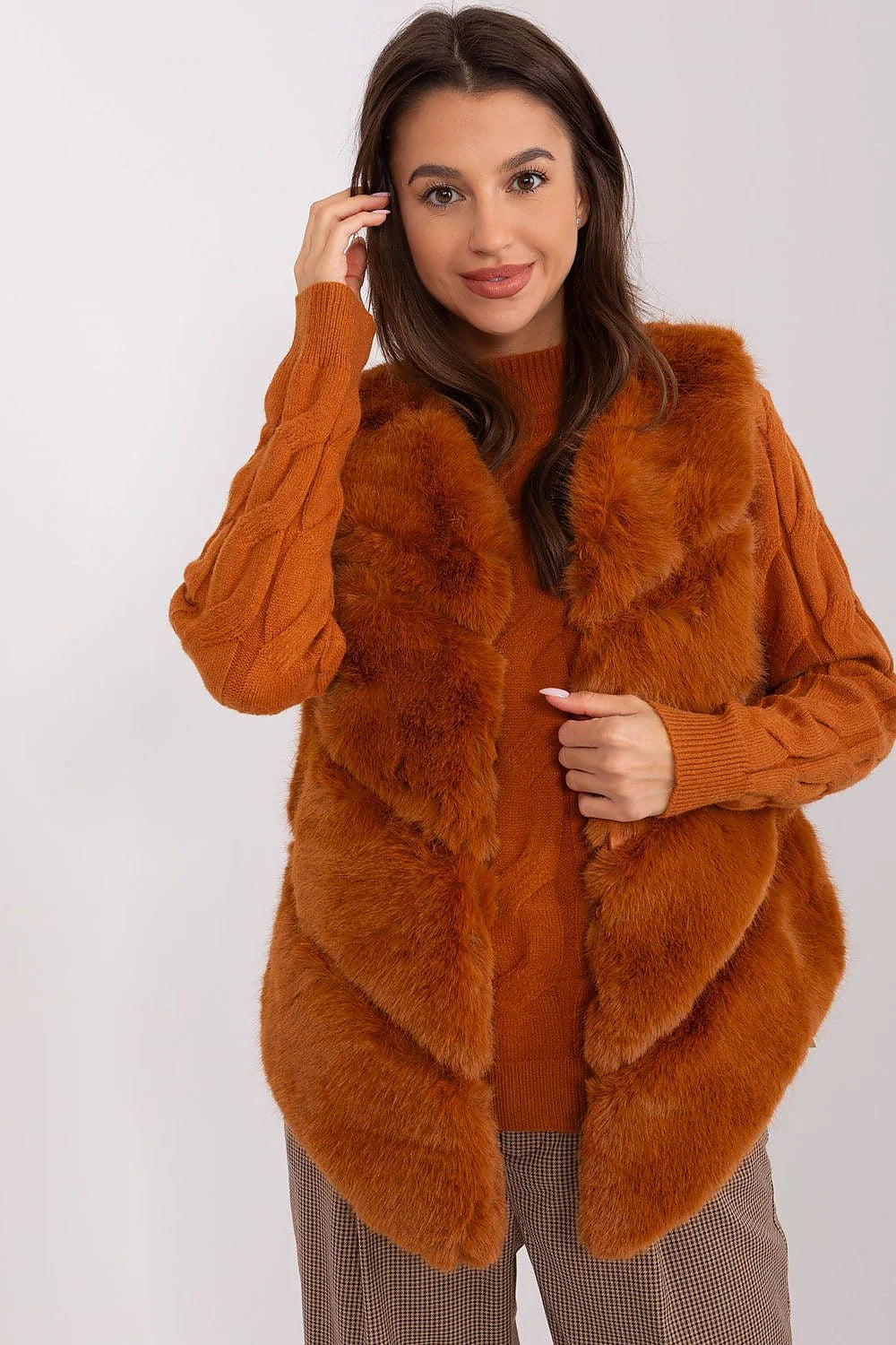 Gilet sans manches en fourrure synthétique pour femme, couleur rouille, style moderne et confortable