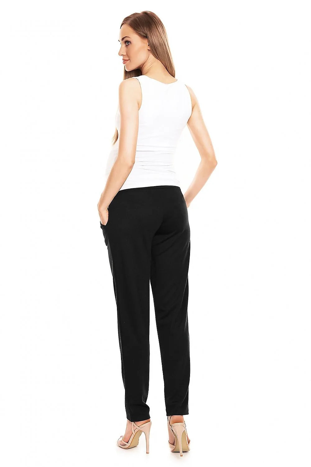 Pantalon Pee Ka Boo pour femme, style casual, coupe ample, matériau confortable, pantalon de maternité, résistant aux pressions, taille ajustable, couleur noire, sandales métalliques, tenue moderne, mode urbaine, vêtement polyvalent, habillement féminin