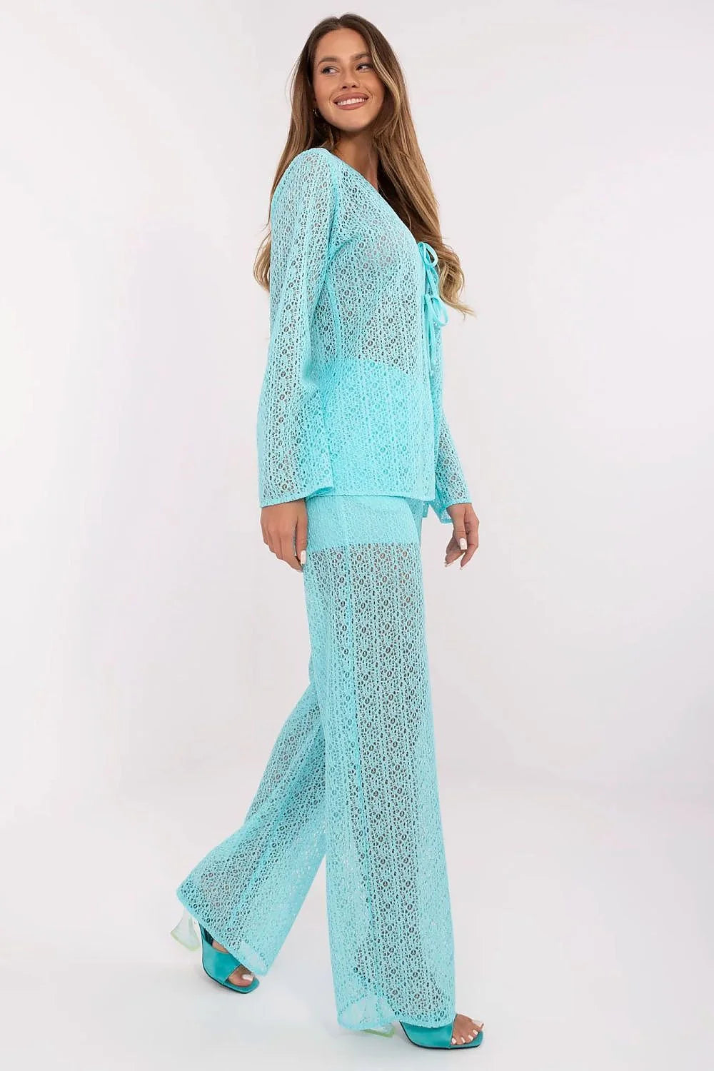 ensemble dentelle turquoise ajouré maille légère transparent manches longues décolleté V coupe droite taille élastique pantalon poches latérales